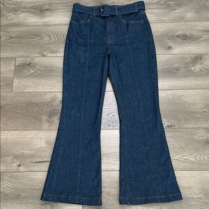 Express 28” High Rise‎ Belted Stretch Flare Jeans Blue Size 4 Short